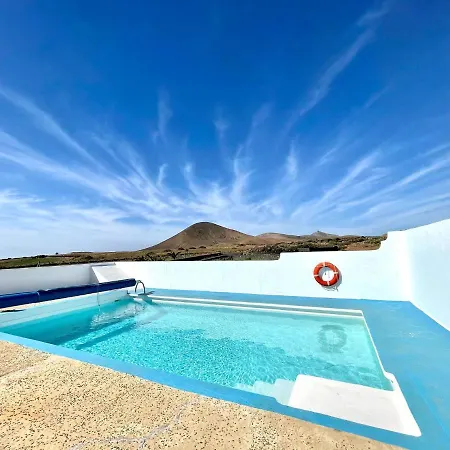 Bonita Casa Rural En Finca Con Wifi Y Vista A Volcan Costa Teguise