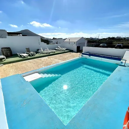 Bonita Casa Rural En Finca Con Wifi Y Vista A Volcan Costa Teguise